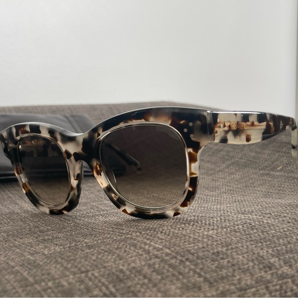 CÉLINE Helen Sunglasses - Picture 1 of 5